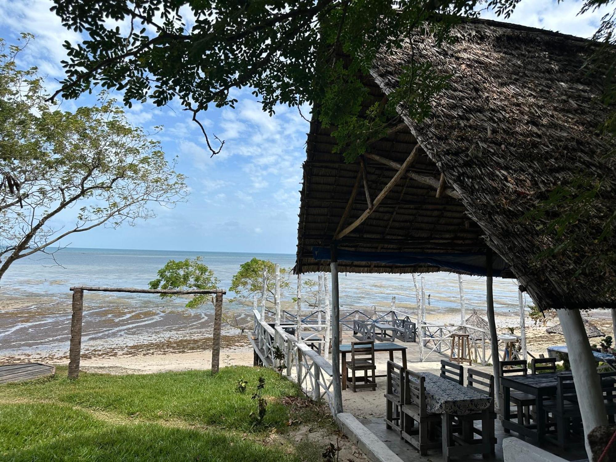 Maweni Beach Bungalows Kilindoni Exterior foto